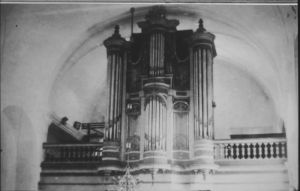 018909.jpg