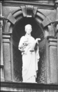 076437.jpg