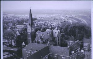 Martinuskerk 1960
Op voorgrond Huize Radboud.

