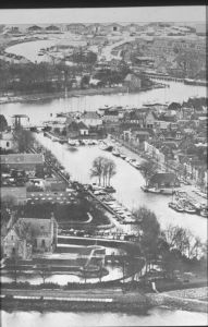 Panorama 1965
Ooster- en Westerhaven, achtergrond M.E.O veiling
