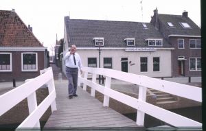 018548.jpg